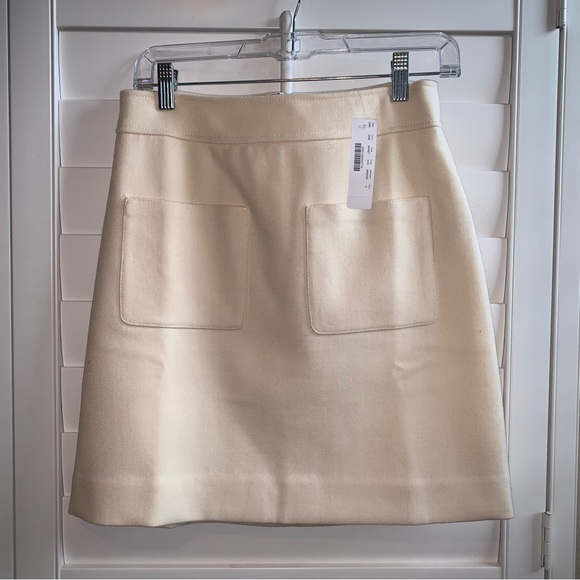 - SOLD - J. Crew Mini Skirt in Double Serge Wool Size 2 NWT - Picture 2 of 6